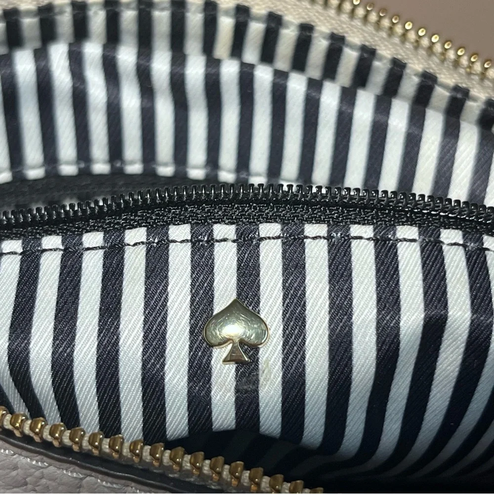 Kate Spade New York Prospect Place Kaia
Crossbody Hobo Bag - Picture 11 of 11